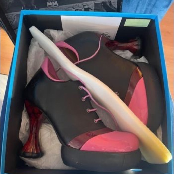 Size 10 -Sova Sundae (Berry) - Picture 5 of 6